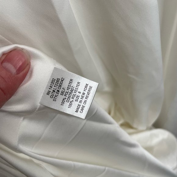 Carmen Marc Valvo C90042 Wedding Dress V Neck size 8 - Picture 11 of 11